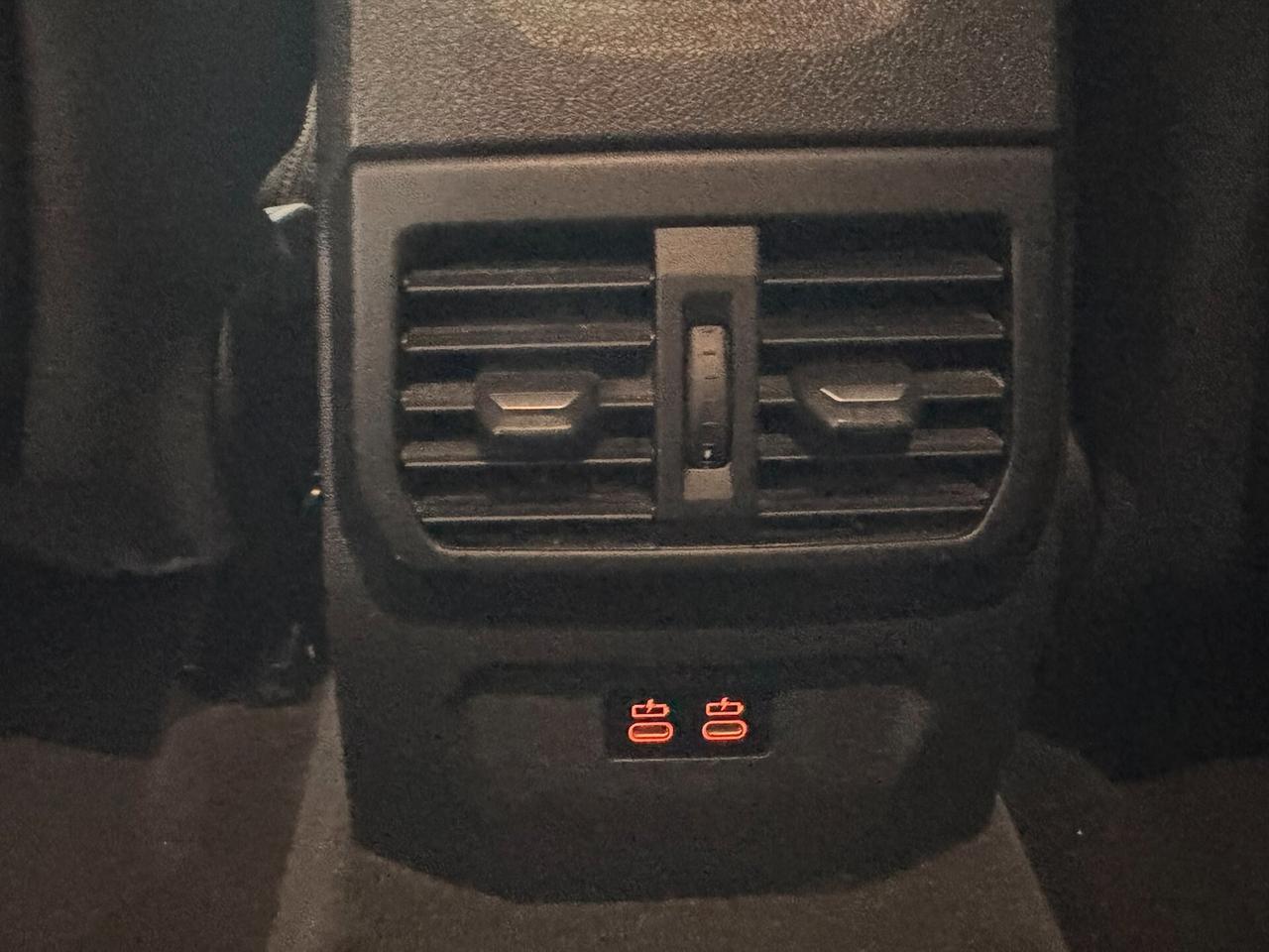 Bmw 116 116d 5p. Business Advantage - 2020