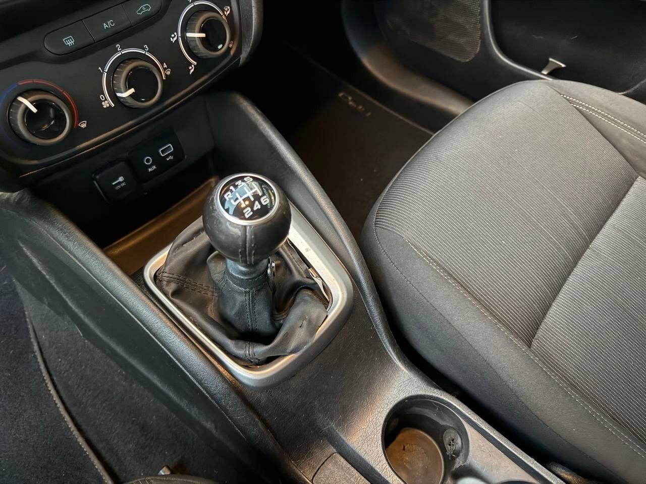 FIAT Tipo (2015-->) Tipo 1.6 Mjt S&S SW Easy