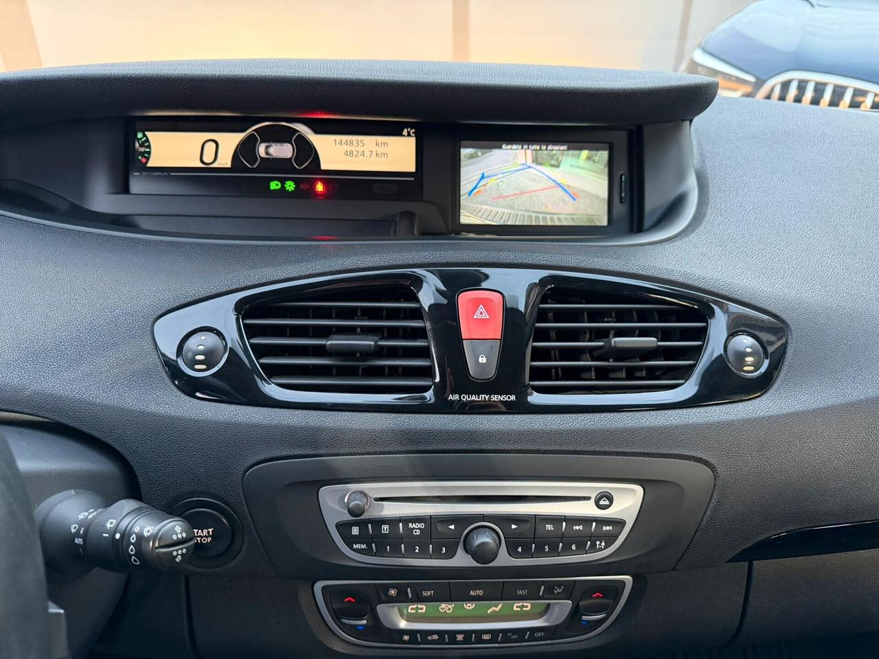 Renault Scenic Scénic X-Mod 1.4 TCe Dynamique