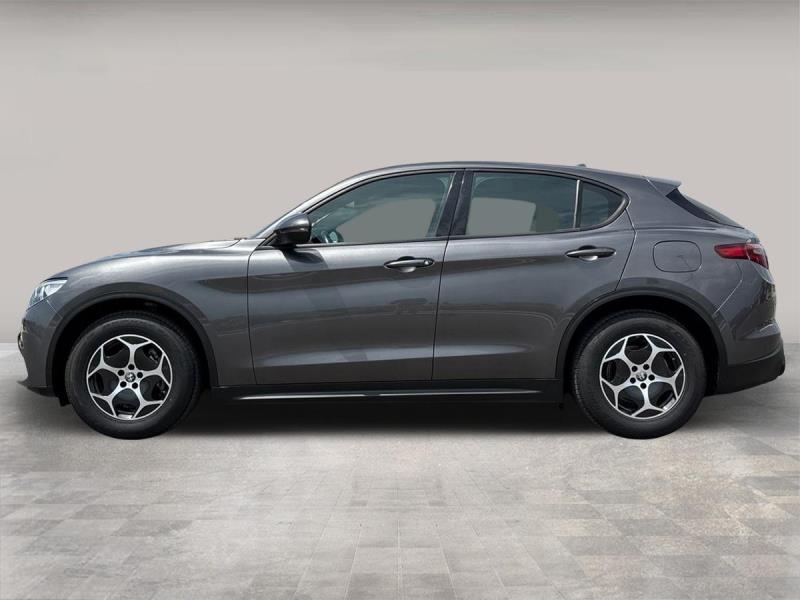 Alfa Romeo Stelvio 2.2 Turbo Business RWD AT8