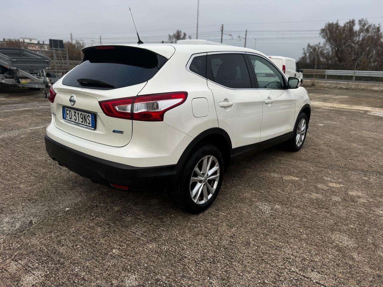 Nissan Qashqai 1.6 dCi 2WD Visia