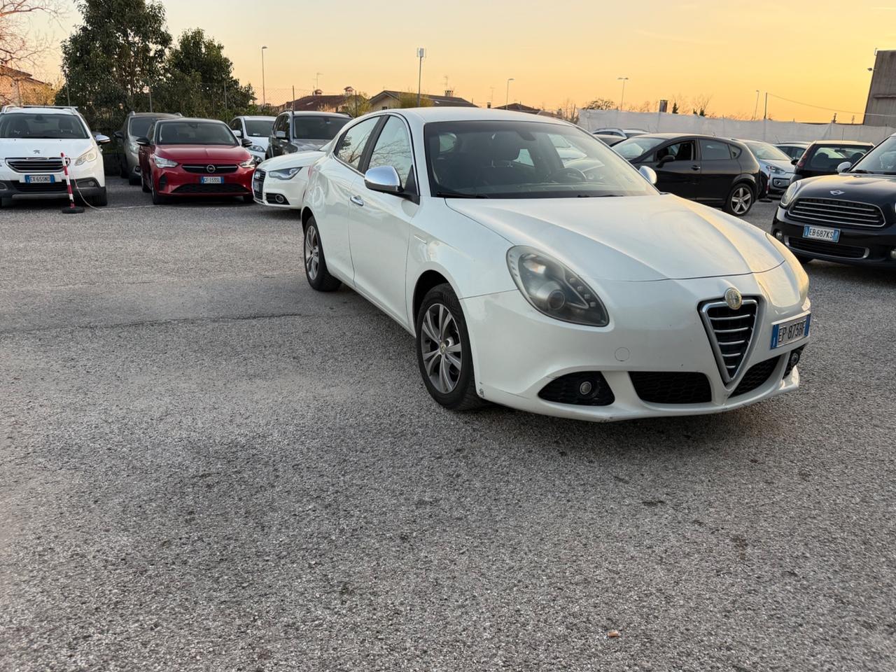 Alfa Romeo Giulietta 1.6 JTDm-2 105 CV Distinctive