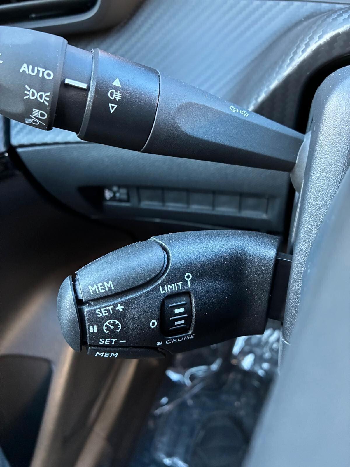 Peugeot 208 PureTech 100 Stop&Start 5 porte Style