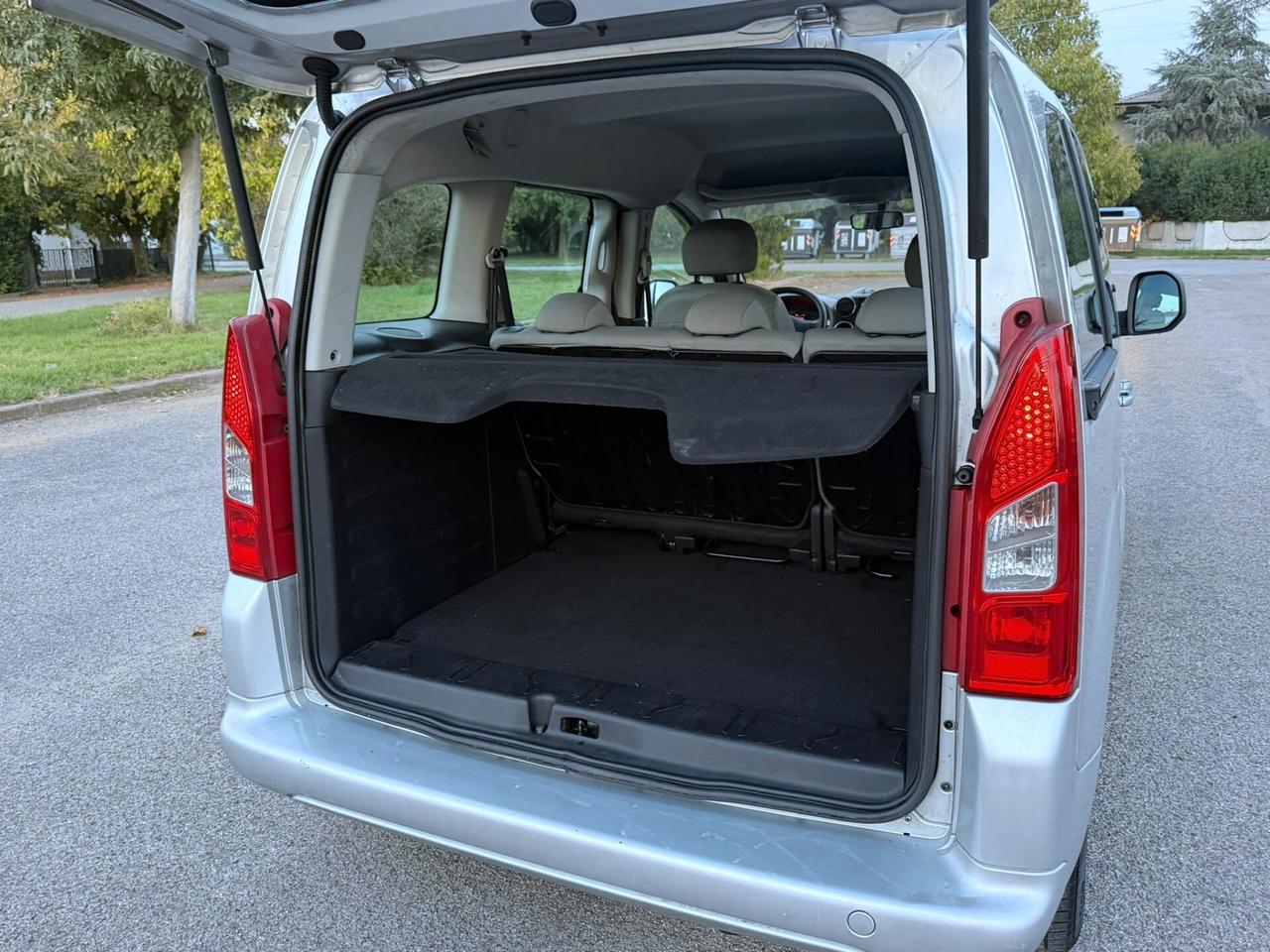 PEUGEOT PARTNER TEPEE 1.6 HDi 90CV FULL SPAZIOSA