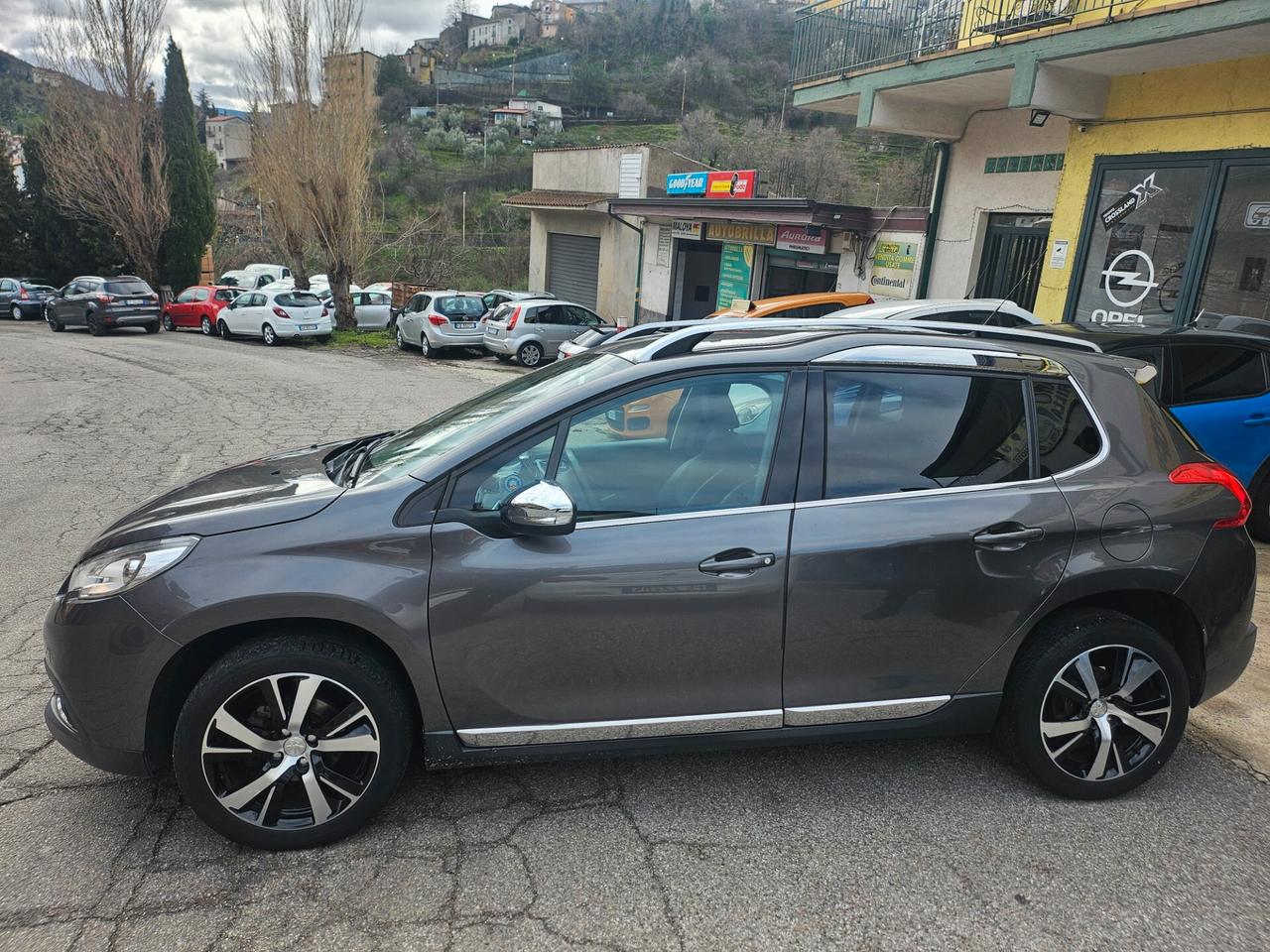 Peugeot 2008 BlueHDi 100 Allure