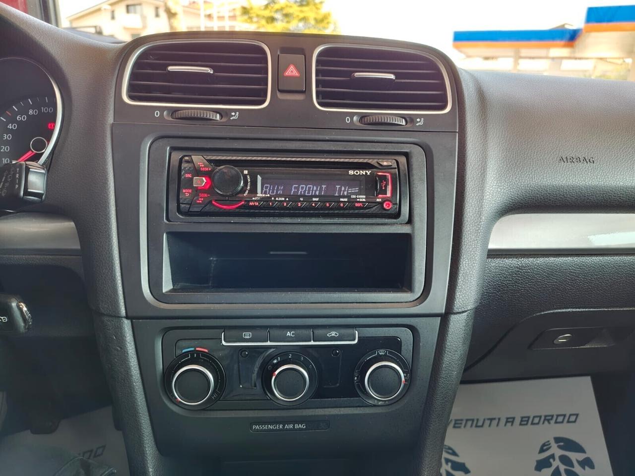 Volkswagen Golf 1.4 5 PORTE METANO