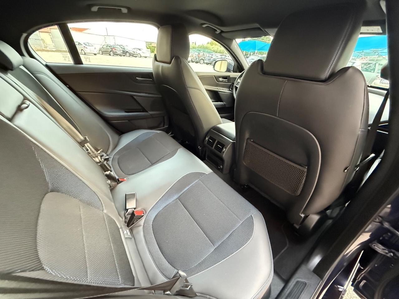 Jaguar XE 2.0 D Turbo aut. R-Sport - Unico Proprie