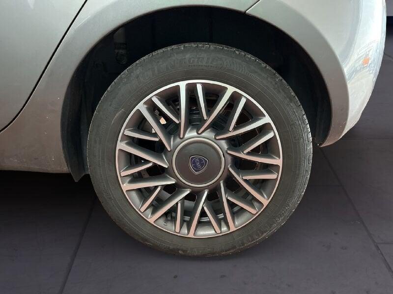 Lancia Ypsilon III 2021 1.0 firefly hybrid Gold s&s 70cv