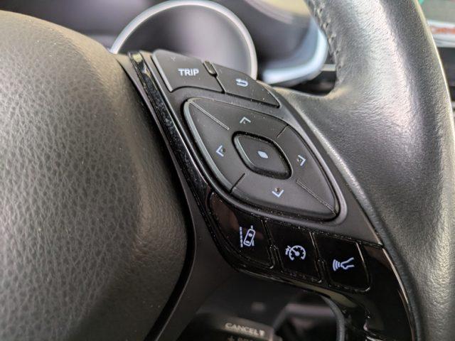 TOYOTA C-HR 1.8 Hybrid E-CVT Trend