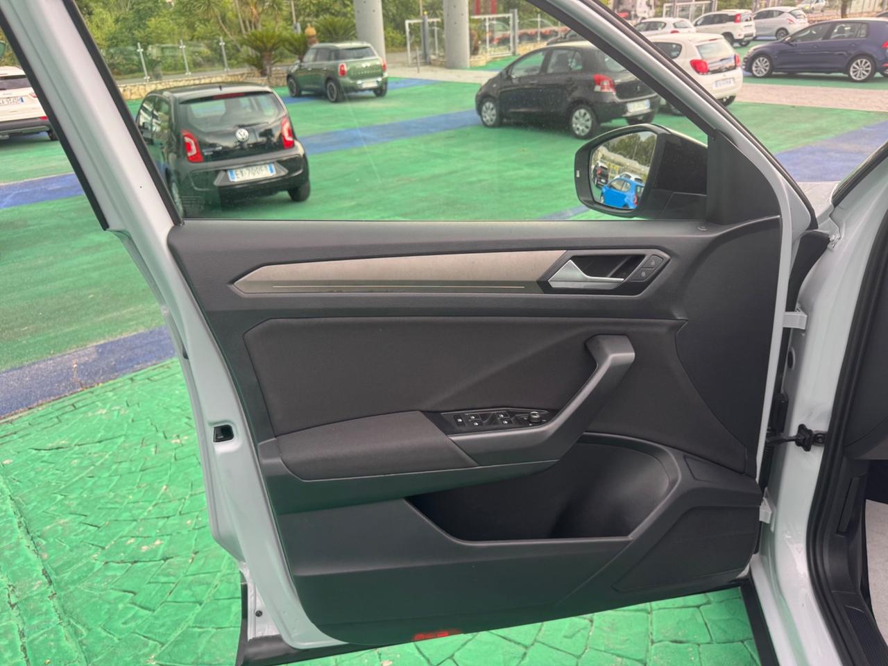 Volkswagen T-Roc 1.0 TSI Business BlueMotion Technology
