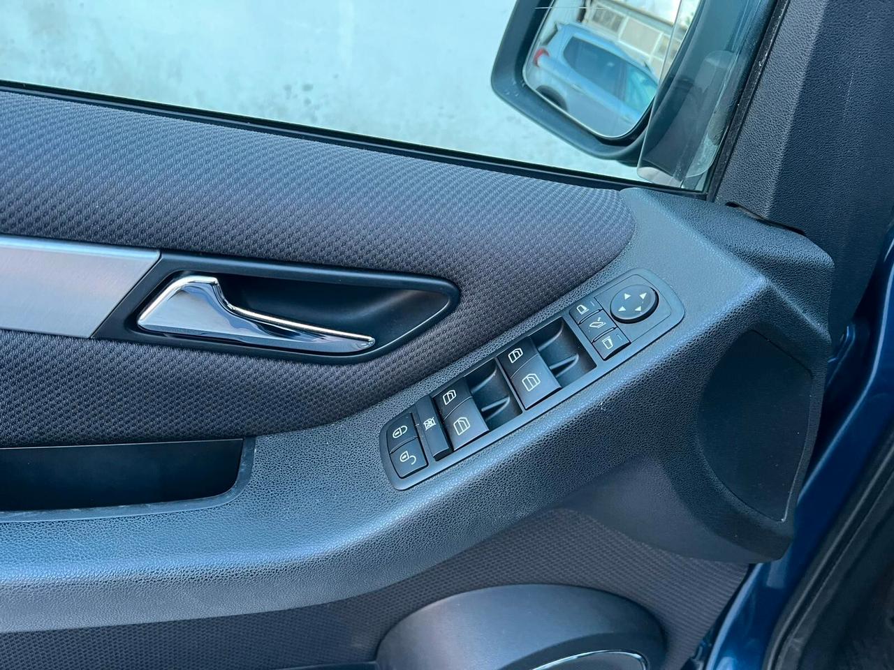 MERCEDES-BENZ CLASSE A 180 2.0 CDI 110CV 2012!!! PREMIUM !!!