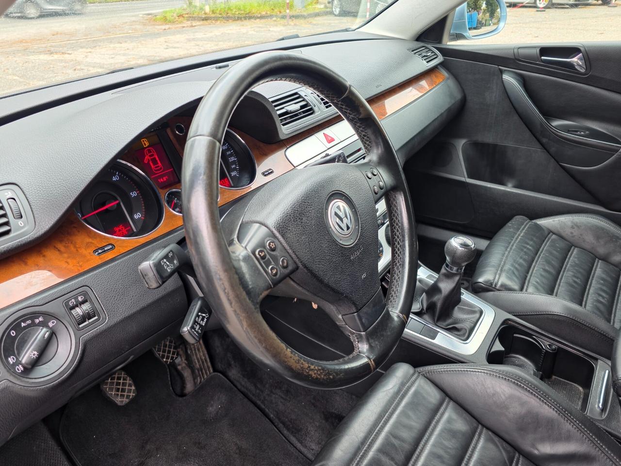 Volkswagen Passat 2.0 TDI DPF Var. Highline 2008-E4 Manuale NEO