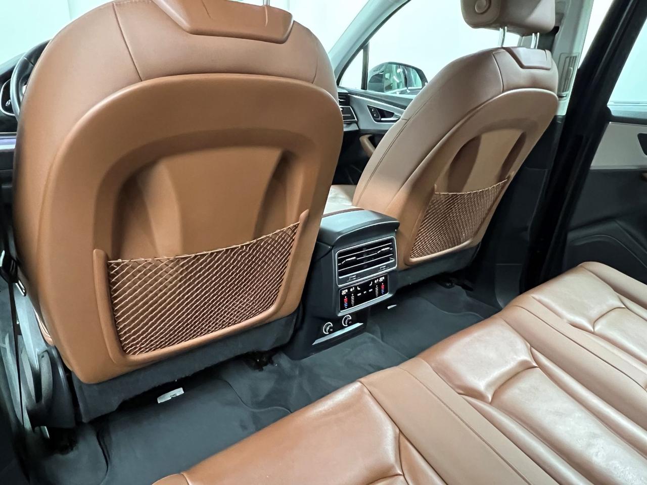 AUDI Q7 II 2019 Q7 50 3.0 tdi mhev Business quattro tiptronic