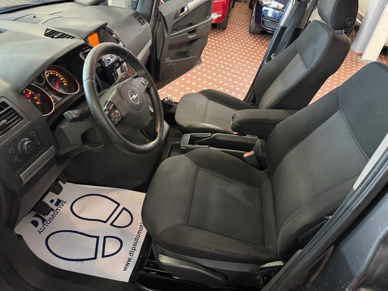 Opel Zafira 1.6 16V VVT Cosmo - 7 POSTI