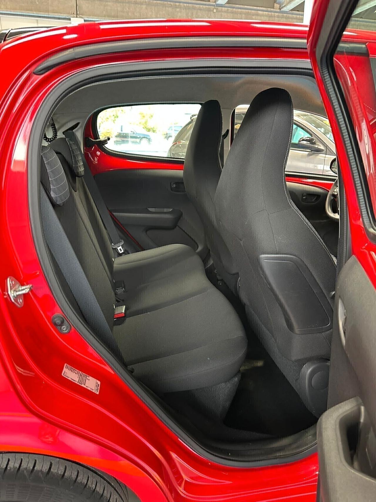 Peugeot 108 S&S 5 porte 2021 benzina