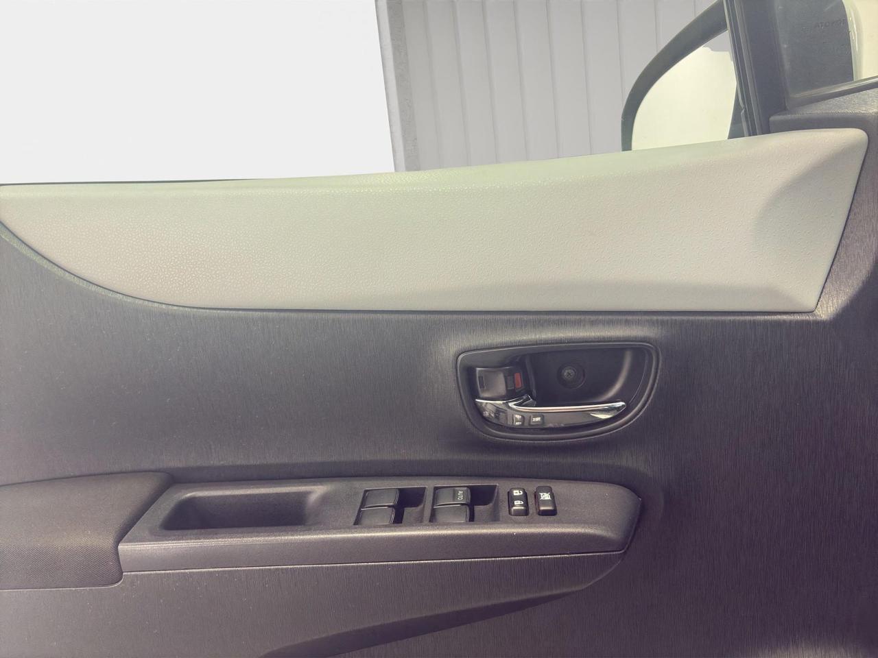 Toyota Yaris 5p 1.5h Lounge+