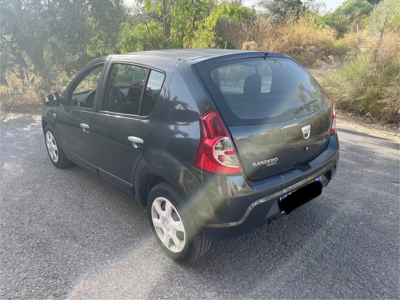 Dacia Sandero 1.4 8V Lauréate