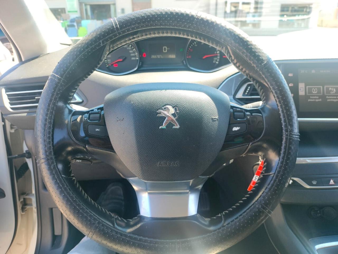 Peugeot 308 BlueHDi 120 S&S EAT6 SW Business
