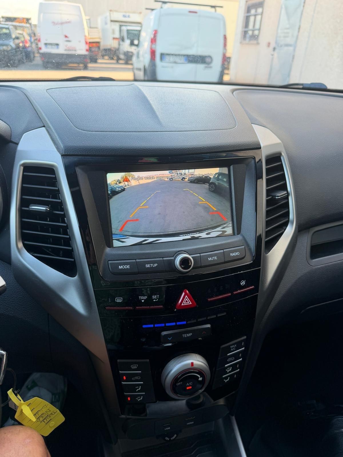 Ssangyong Tivoli 1.6d 2WD Be Visual Hot Aebs