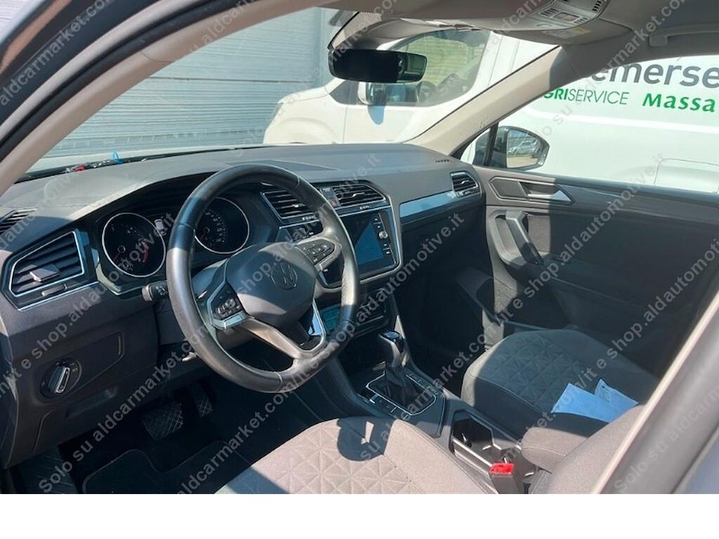 Volkswagen Tiguan 2.0 TDi 150cv DSG da VETRINA