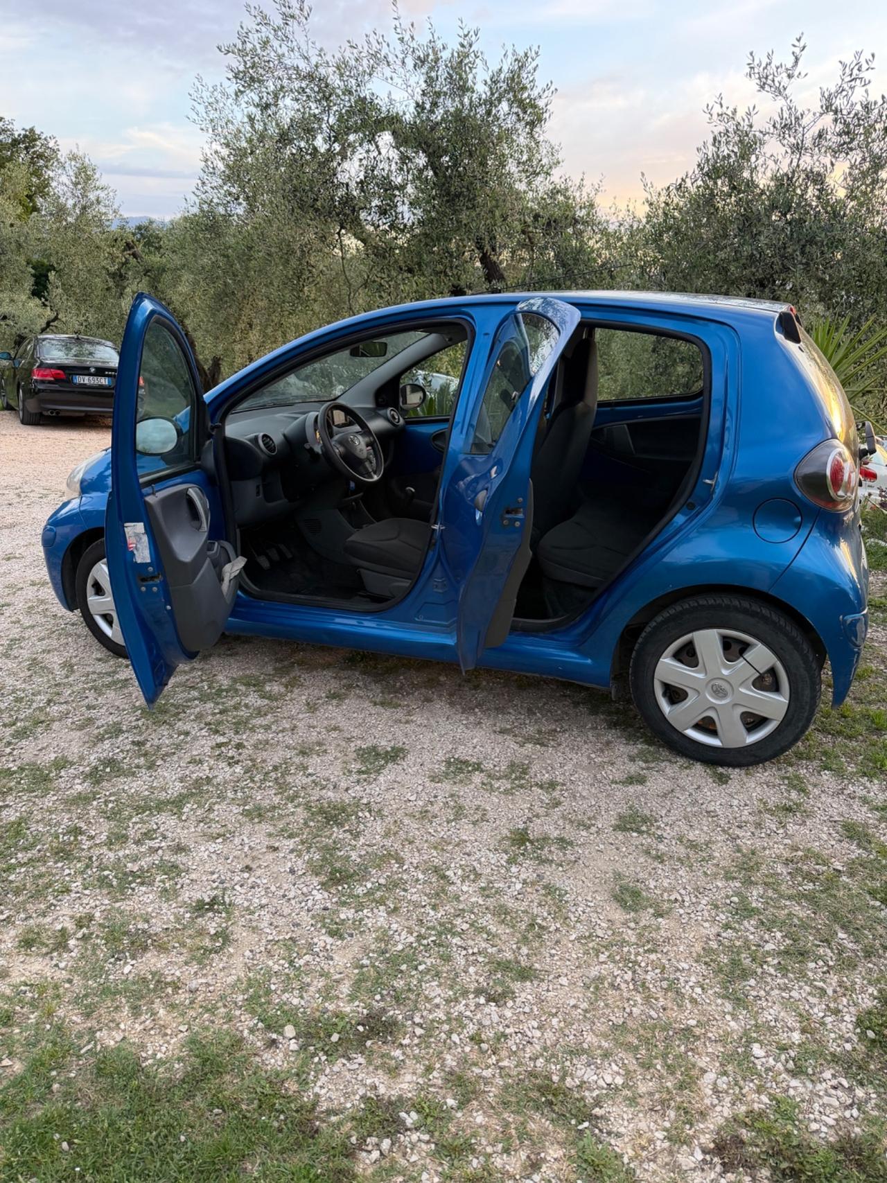 Toyota Aygo 1.0 12V VVT-i 5 porte Lounge