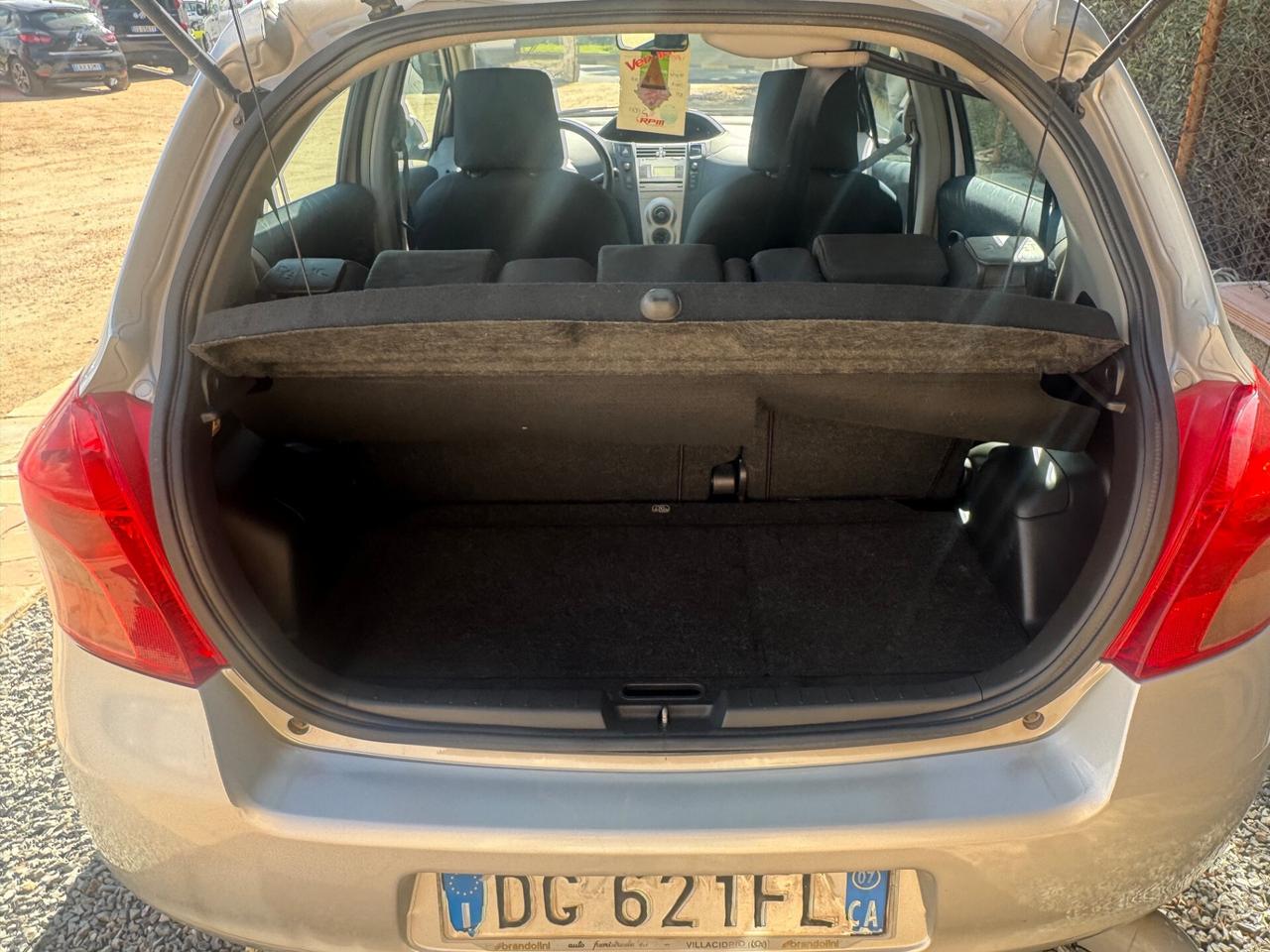 Toyota Yaris 1.3 5 porte automatica
