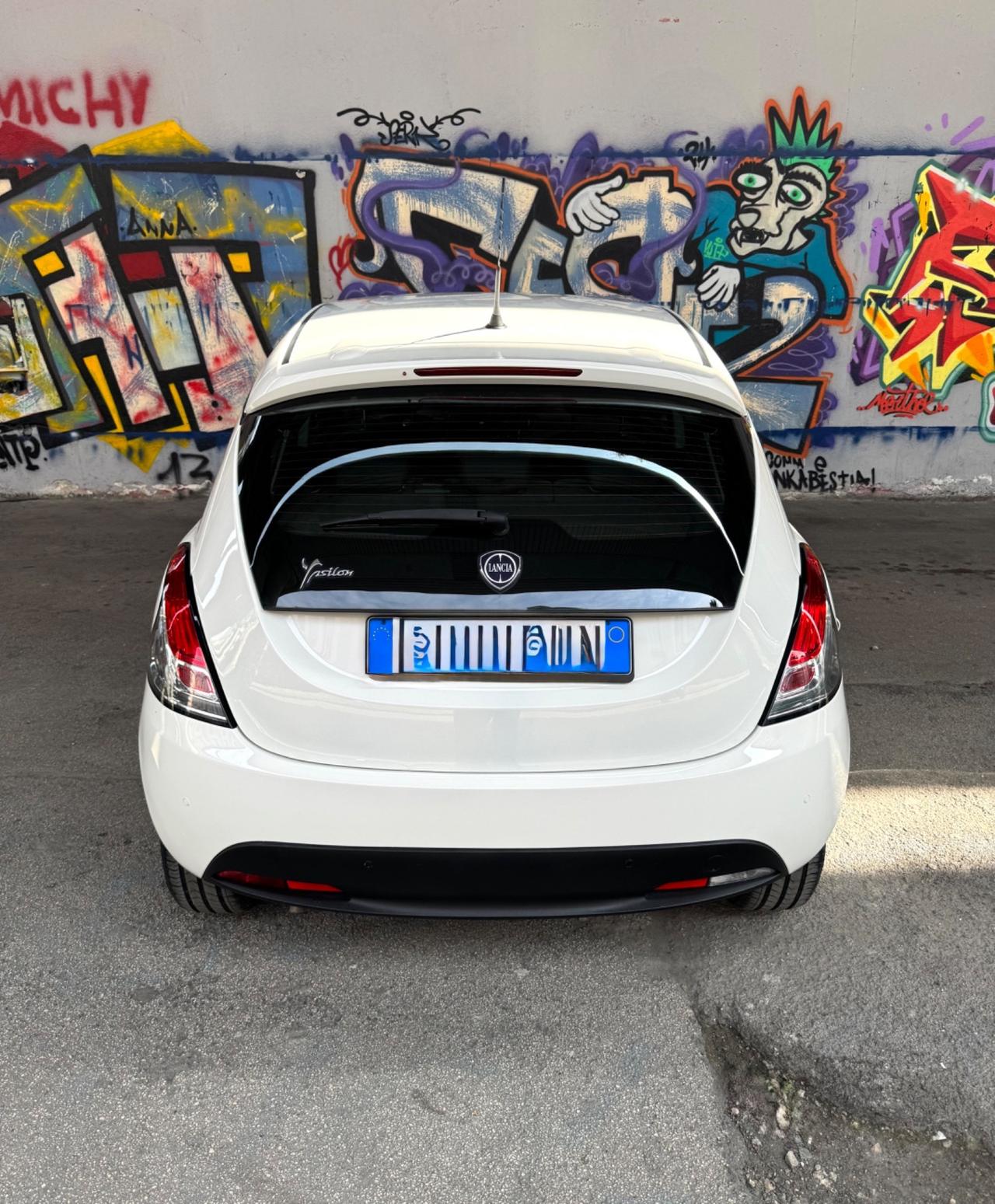 Lancia Ypsilon 1.2 69 CV 5 porte GPL Ecochic Gold