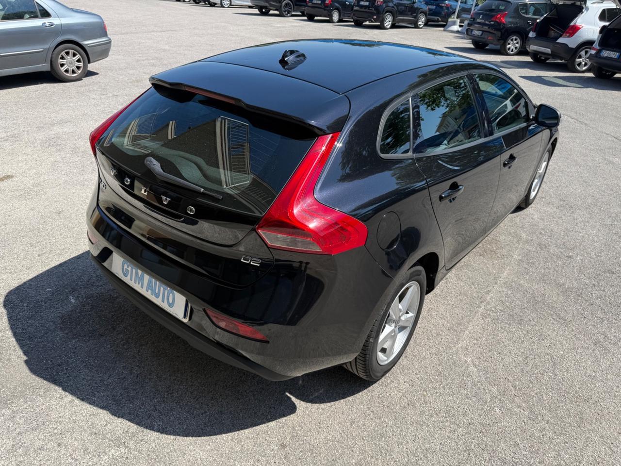 Volvo V40 D2 1.6 Diesel 115 cv - Neopatentati