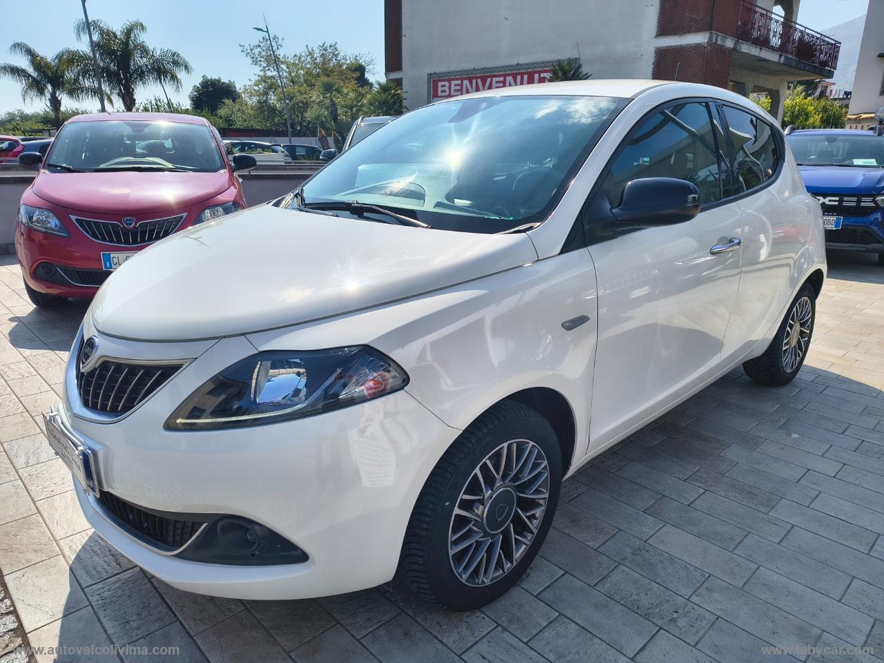 LANCIA Ypsilon 1.2 69 CV 5p. GPL Gold
