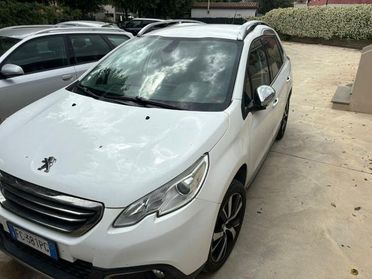 PEUGEOT 2008 BlueHDi 100 Allure