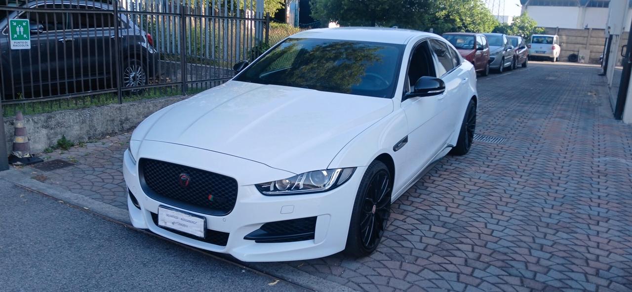 Jaguar XE 2.0 D Turbo 180 CV AWD aut. R-Sport