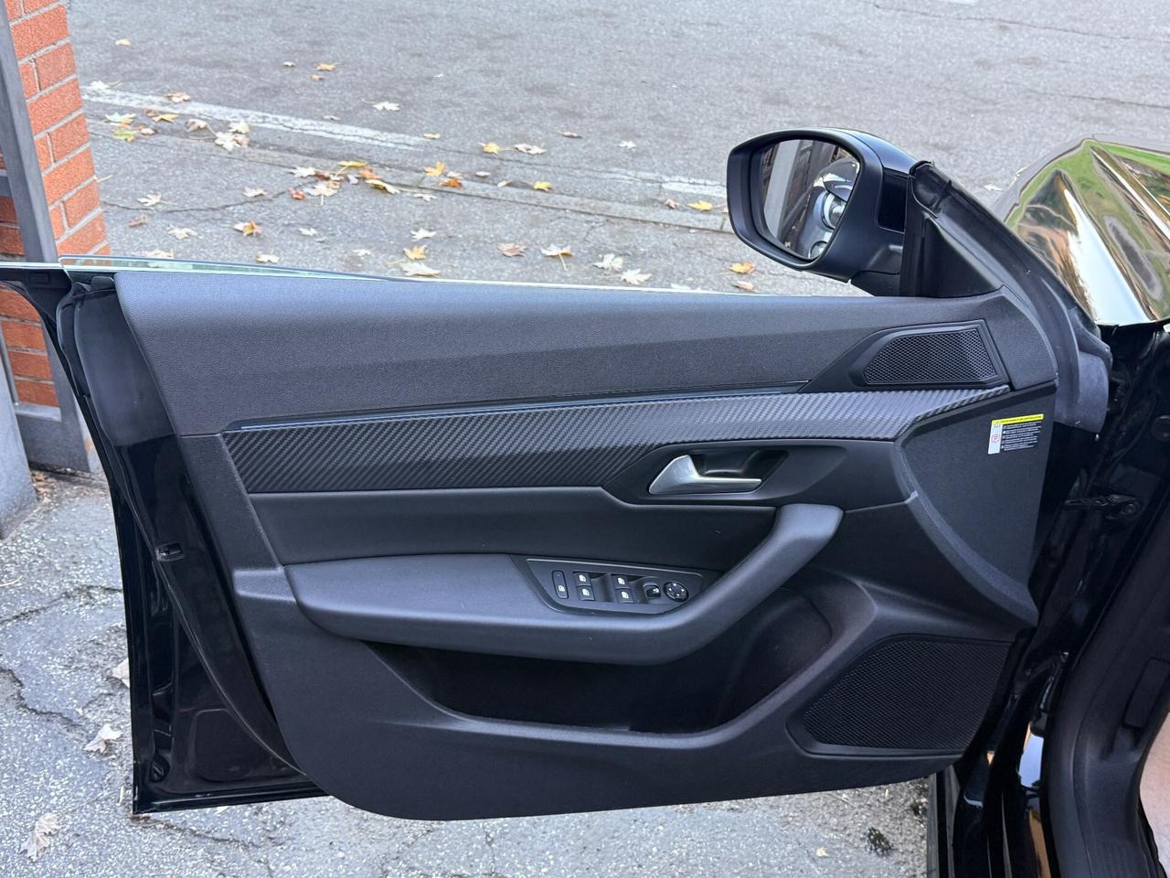 Peugeot 508 Plug-in Hybrid 225 e-EAT8 Allure Pack