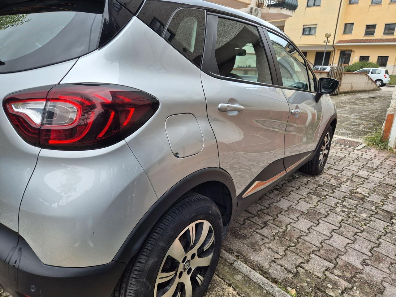 Renault Captur dCi 8V 90 CV EDC AUTOMATICA