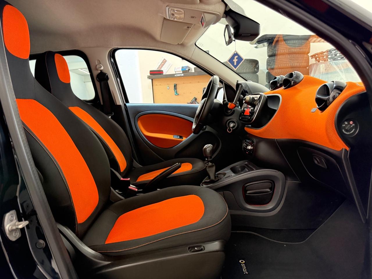 Smart ForFour 70 1.0 Passion Unipro Edition