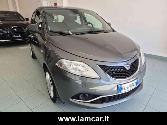 LANCIA Ypsilon 1.2 69 CV 5 porte Gold