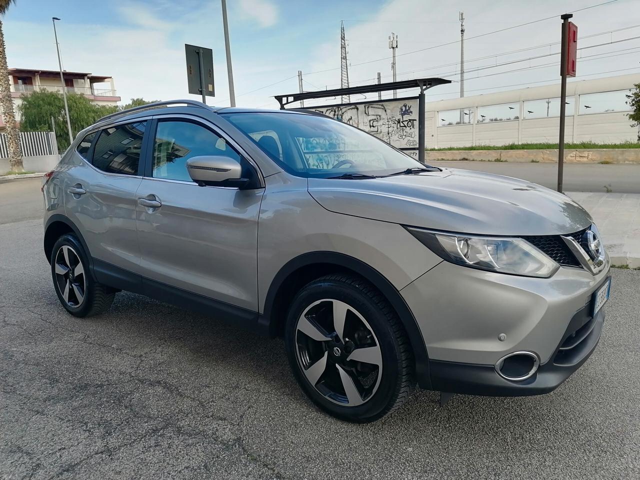 Nissan Qashqai 1.5 dCi 110cv Tekna 2015