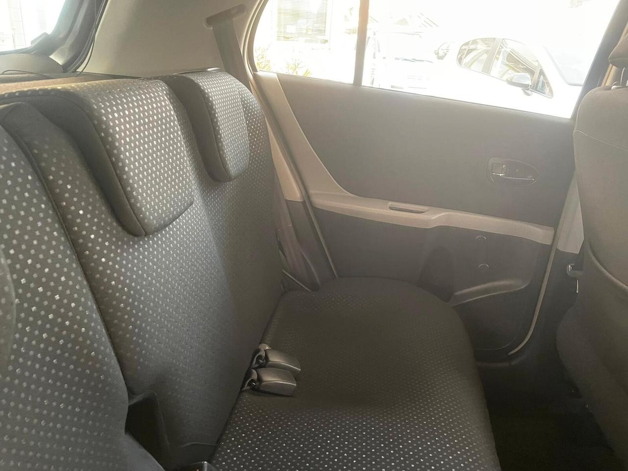 Toyota Yaris 1.3 5 porte Sol