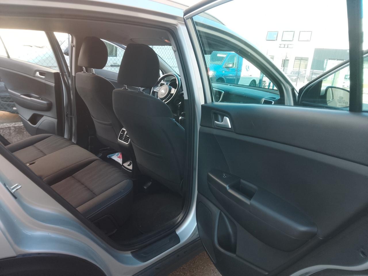 Kia Sportage 1.6 CRDi MHEV Business
