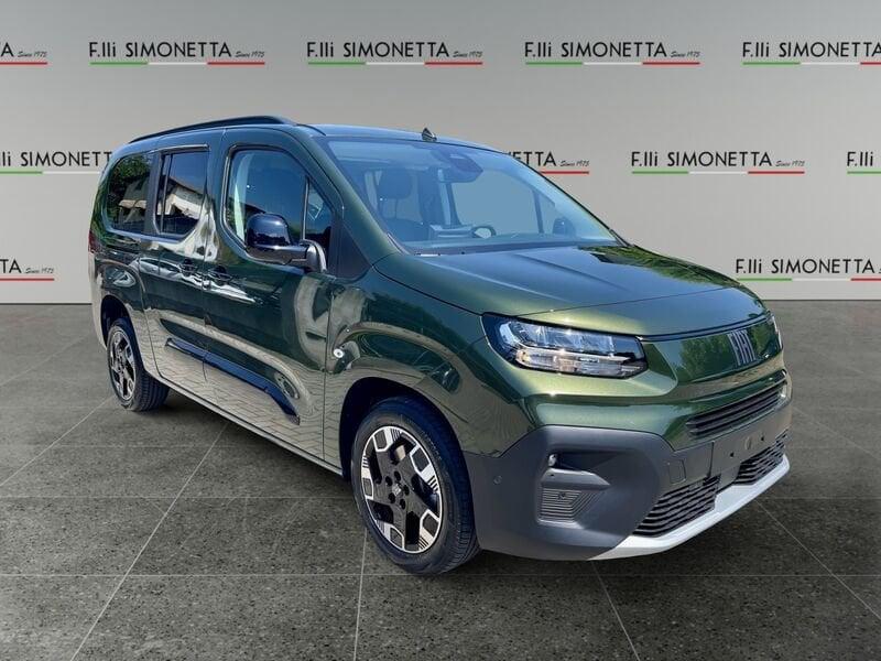 FIAT Qubo L 1.5 Diesel 130 Cv At8 7 posti La Prima - KM0