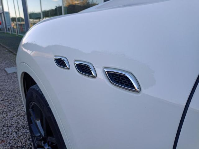MASERATI Levante V6 Diesel 250 CV AWD Gransport