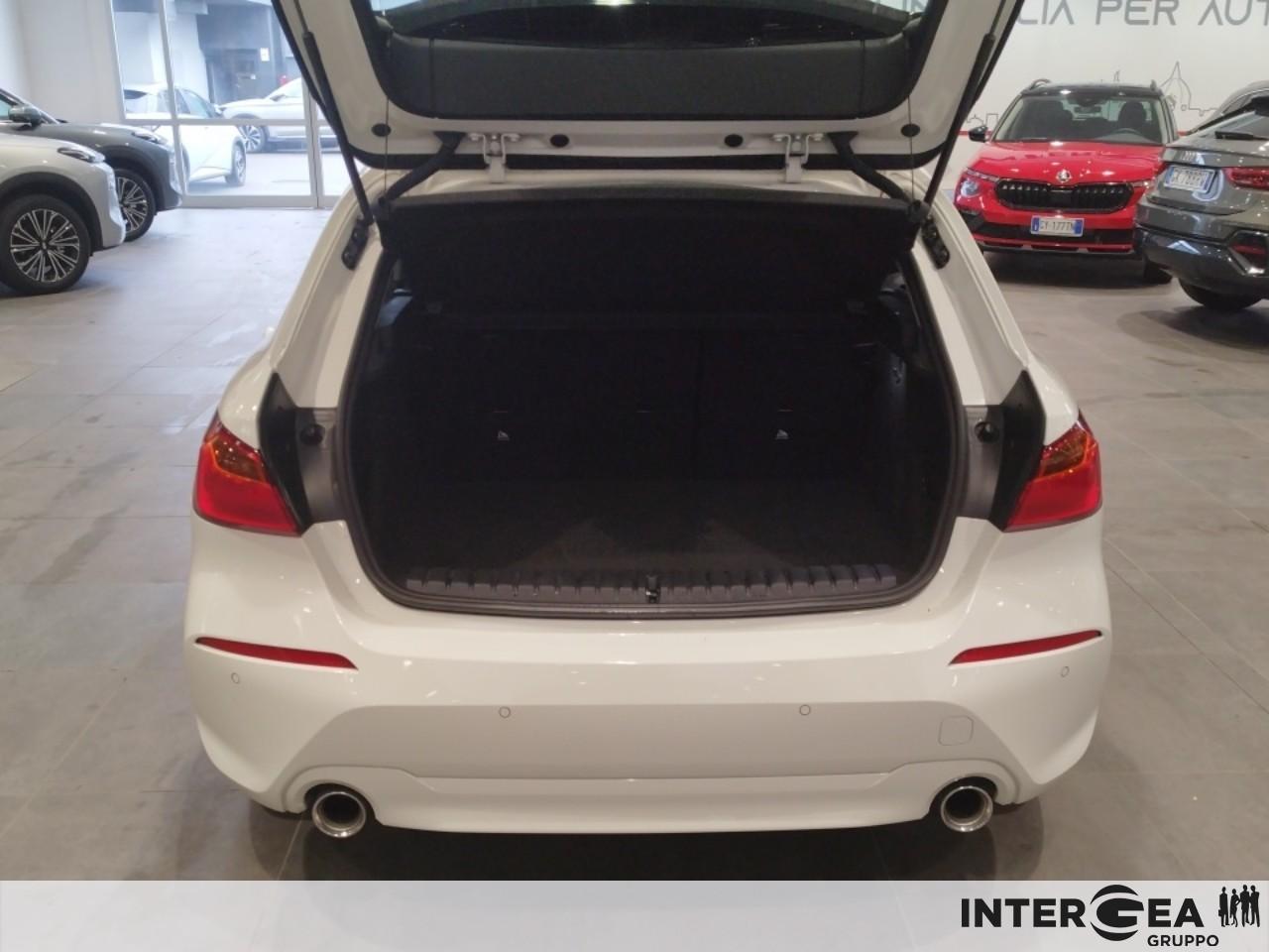 BMW 118d Business Advantage auto