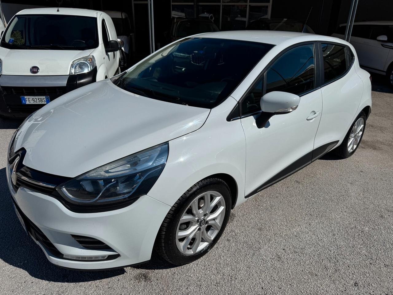 Renault Clio AUTOMATICA 1.5 DIESEL