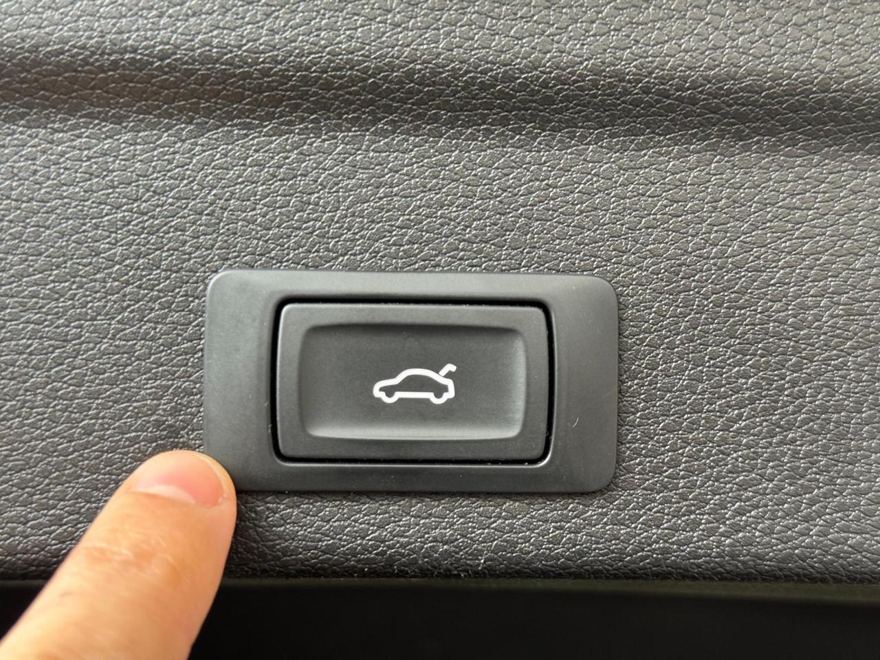 Audi Q3 Sportback 35 2.0 tdi s-tronic TOTAL BLACK EDITION