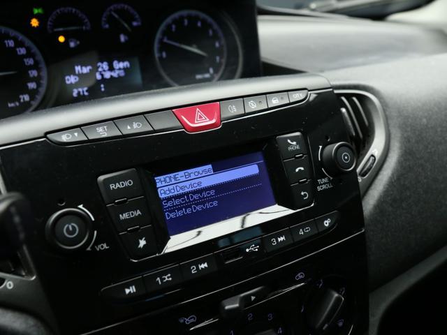 LANCIA Ypsilon 1.0 FireFly 5 porte S&S Hybrid Ecochic Silver