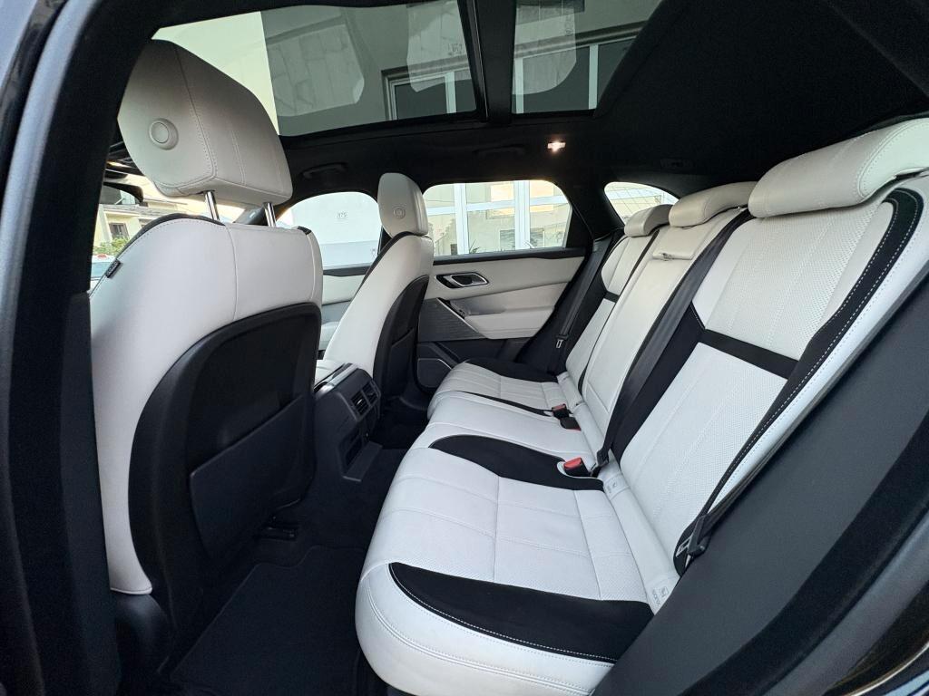 Land Rover Range Velar 2.0D I4 240 CV R-Dynamic SE