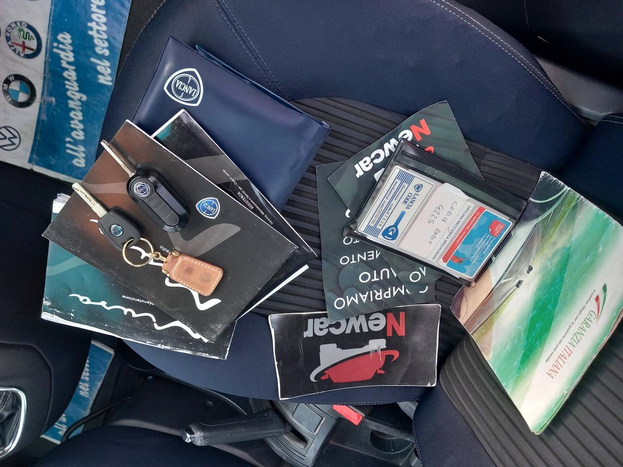 Lancia MUSA 1.6 Multijet Oro gomme nuove doppia chiava ottima utilitaria