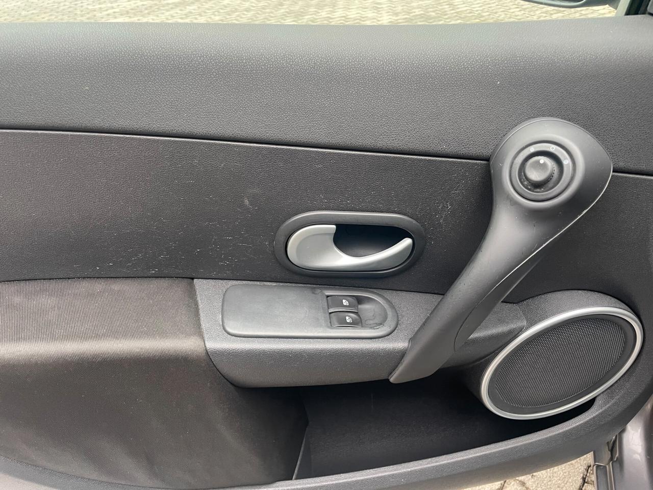 Renault Clio 1.2 16V TCE 100CV 5 porte 20th Anniversario NEOPATENTA