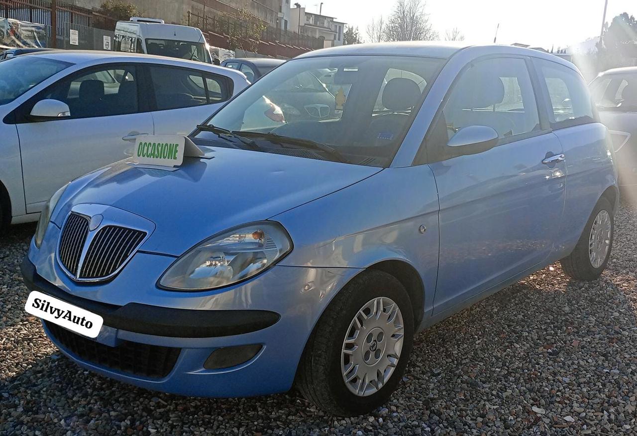 Lancia Ypsilon 1.2 Oro Giallo