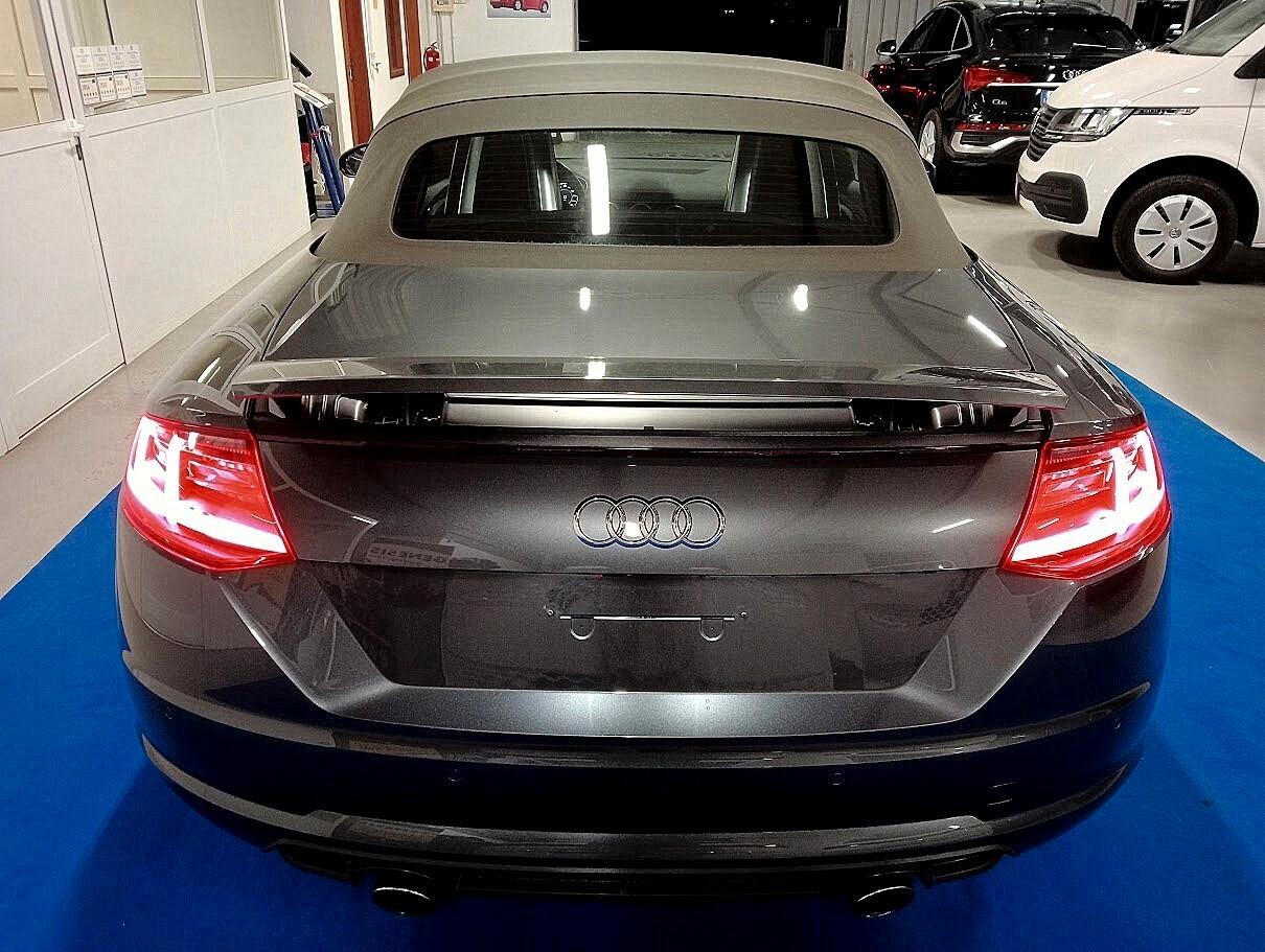 Audi TT ROADSTER 1.8 TFSI SLINE 19" MATRIX CABRIO S-LINE