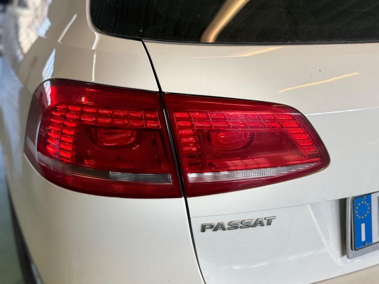 Volkswagen Passat 1.4 TSI DSG HIGHLINE